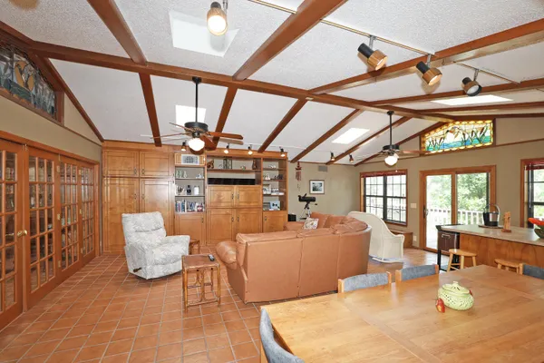 $1,095,000 | 103 South Shore Drive, Amarillo, TX 79118