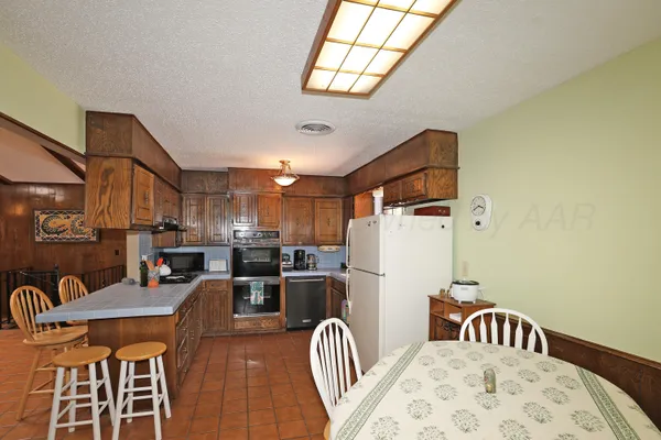 $1,095,000 | 103 South Shore Drive, Amarillo, TX 79118