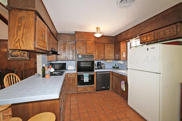 $1,095,000 | 103 South Shore Drive, Amarillo, TX 79118