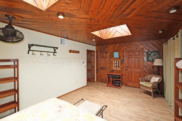 $1,095,000 | 103 South Shore Drive, Amarillo, TX 79118
