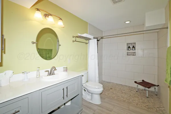 $1,095,000 | 103 South Shore Drive, Amarillo, TX 79118