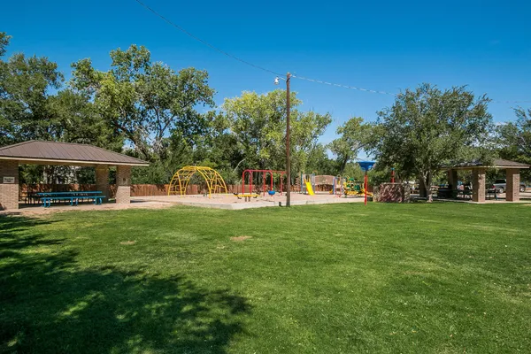 $1,095,000 | 103 South Shore Drive, Amarillo, TX 79118