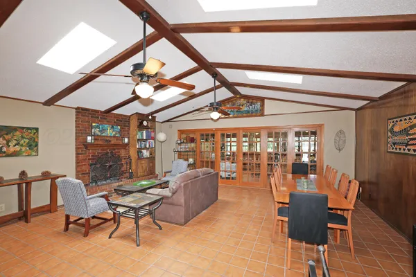 $1,095,000 | 103 South Shore Drive, Amarillo, TX 79118