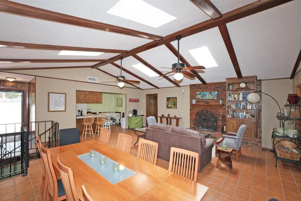 $1,095,000 | 103 South Shore Drive, Amarillo, TX 79118