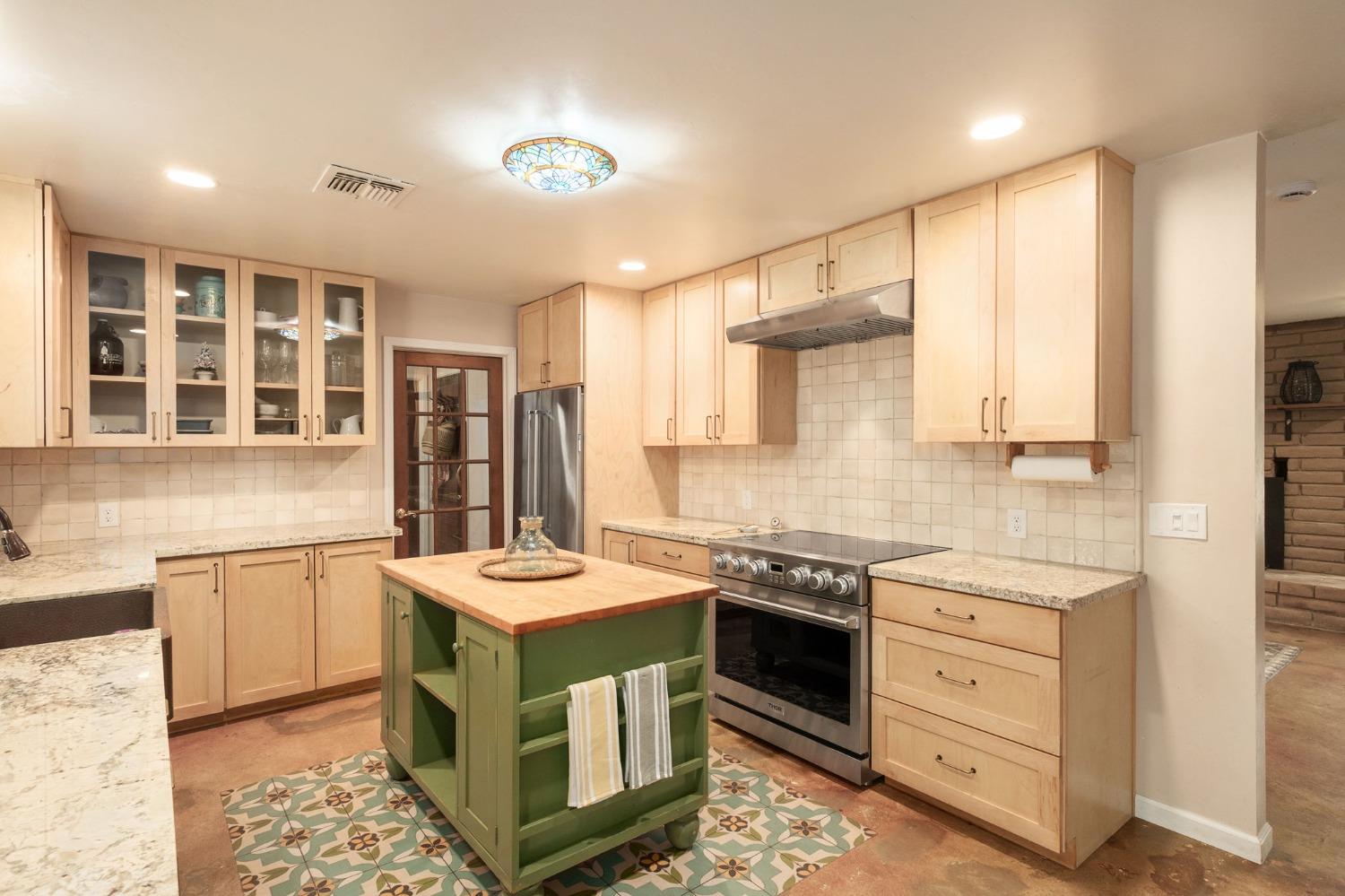 14221 Skyview Road Madera, CA 93636 - Photo 10 of 28 Gallery Image 10