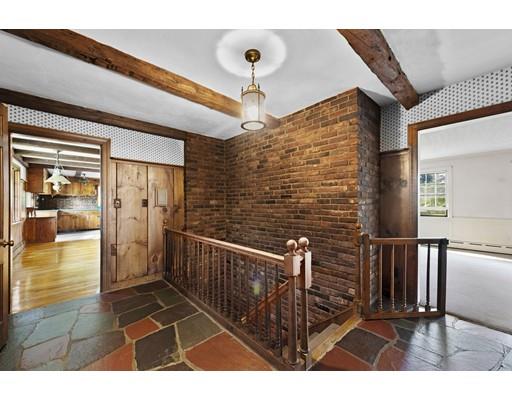 117 Stanley Road Swampscott, MA 01907 - Photo 5 of 40 Gallery Image 5