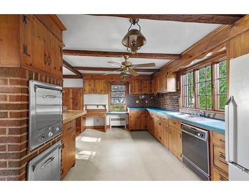 117 Stanley Road Swampscott, MA 01907 - Photo 10 of 40 Gallery Image 10