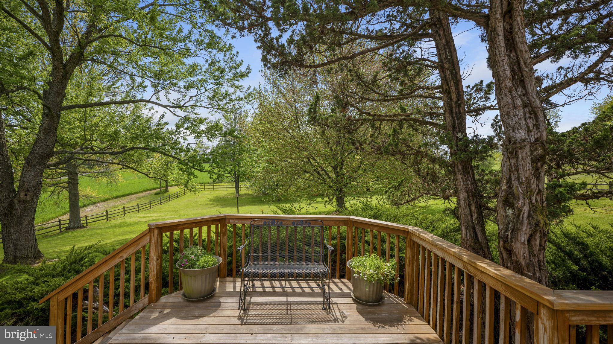 11420 Hawkes Road Clarksburg, MD 20871 - Photo 34 of 39 Back deck