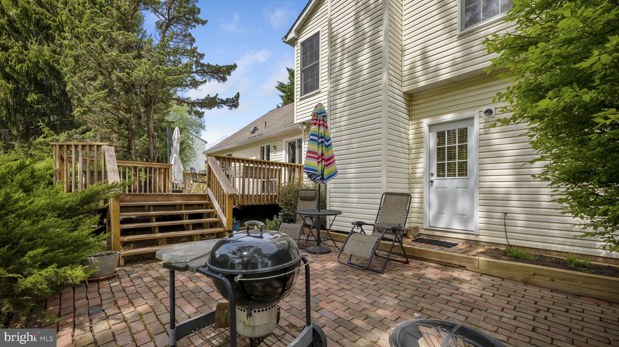 11420 Hawkes Road Clarksburg, MD 20871 - Photo 35 of 39 Back patio