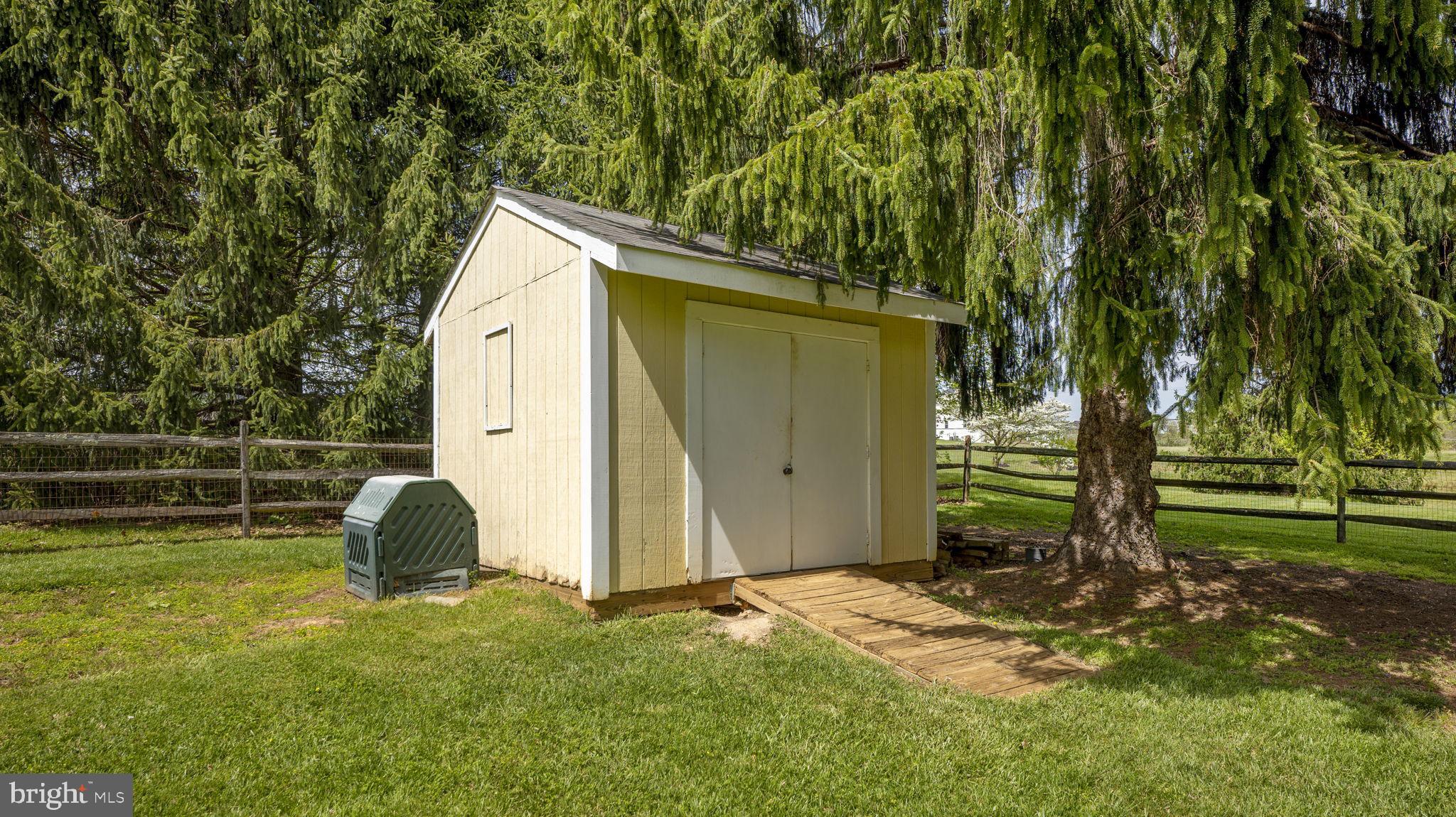 11420 Hawkes Road Clarksburg, MD 20871 - Photo 38 of 39 Backyard shed