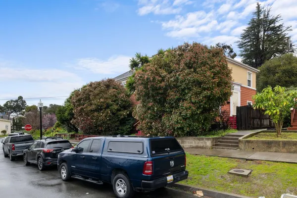 $950,000 | 12 Daniels Avenue, Vallejo, CA 94590