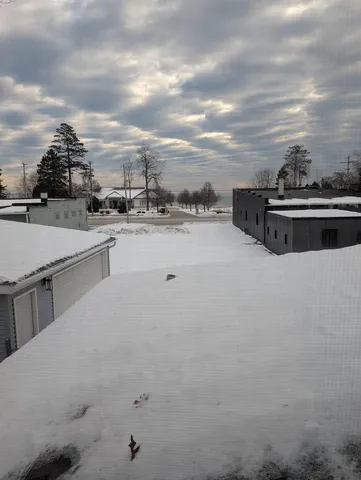 $1,100 | 518 11th Place, Unit UPPR, Somers, WI 53140