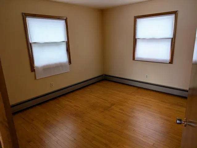 $1,100 | 518 11th Place, Unit UPPR, Somers, WI 53140