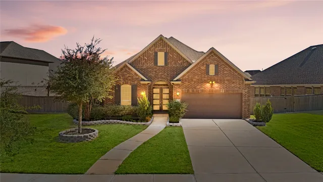 $669,000 | 5803 Manning Hollow Lane, Sugar Land, TX 77479