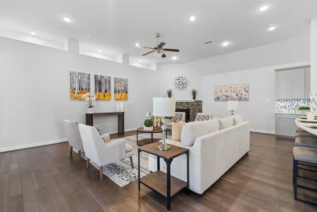 $669,000 | 5803 Manning Hollow Lane, Sugar Land, TX 77479