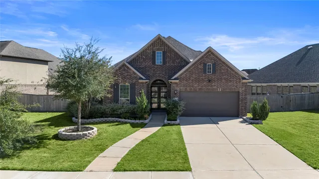 $669,000 | 5803 Manning Hollow Lane, Sugar Land, TX 77479