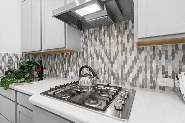 $669,000 | 5803 Manning Hollow Lane, Sugar Land, TX 77479