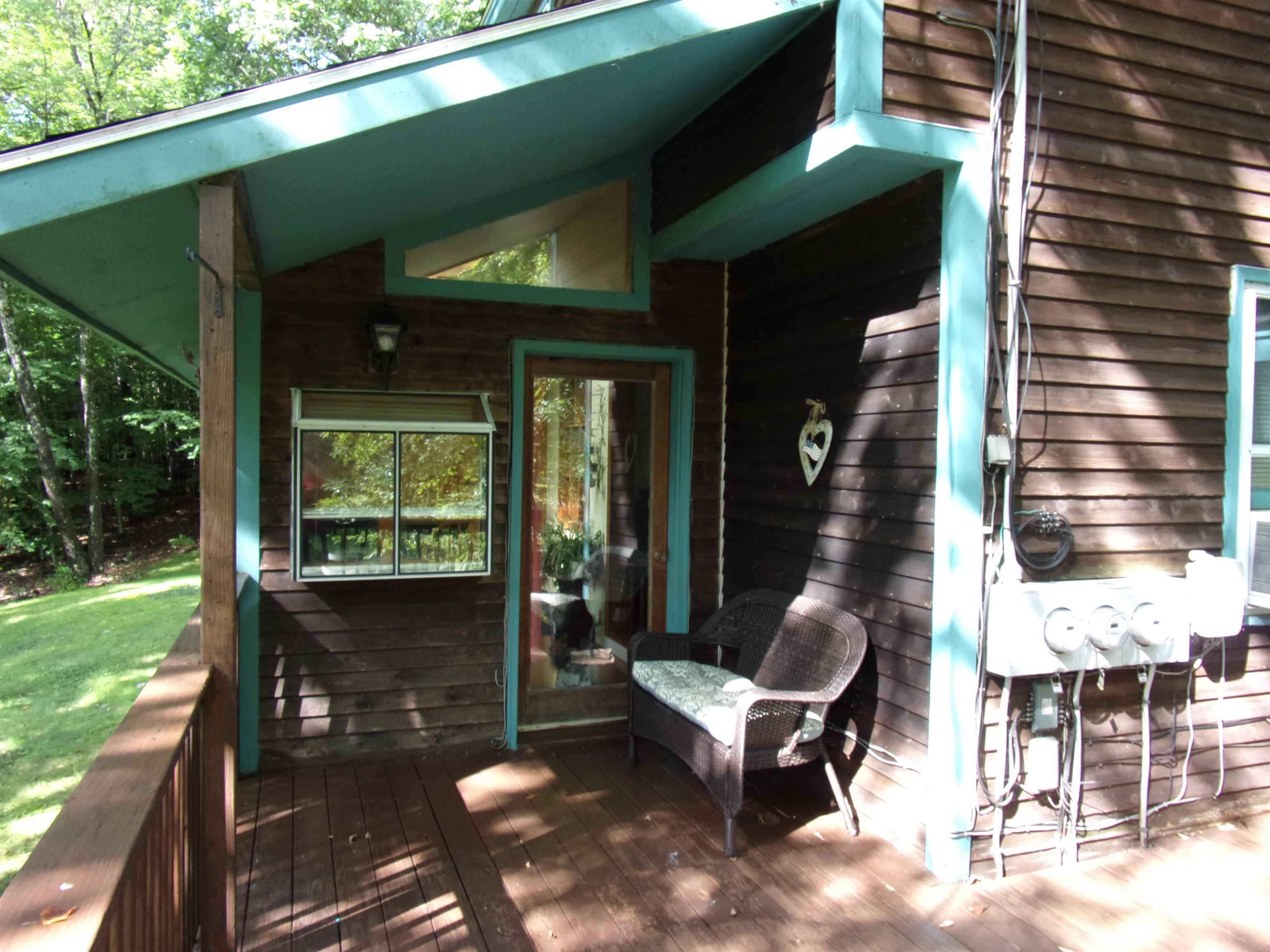 231 Temple Road Wilton, NH 03086 - Photo 3 of 21