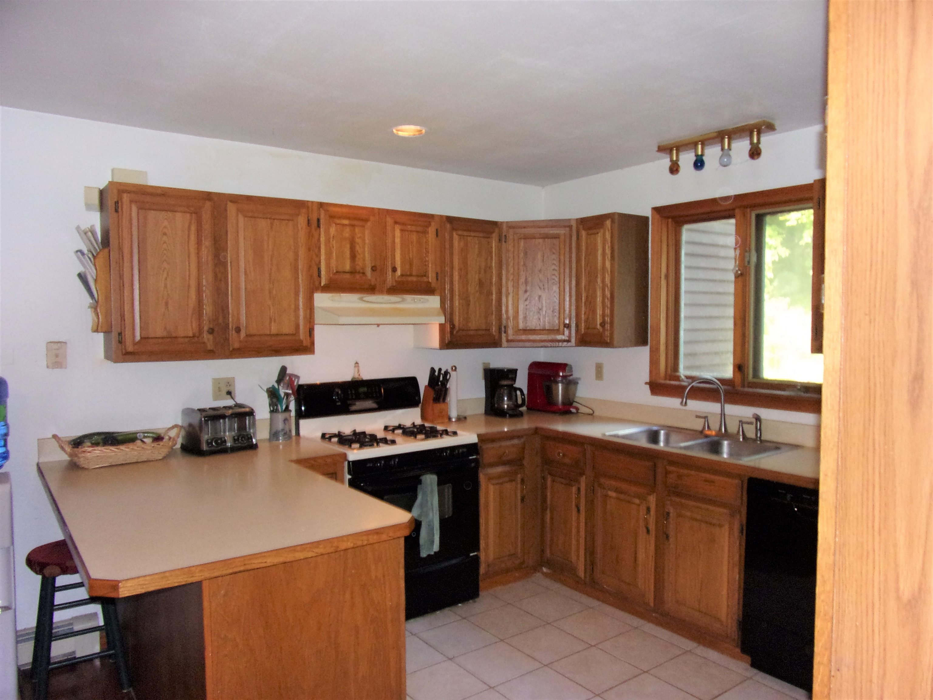 231 Temple Road Wilton, NH 03086 - Photo 10 of 21