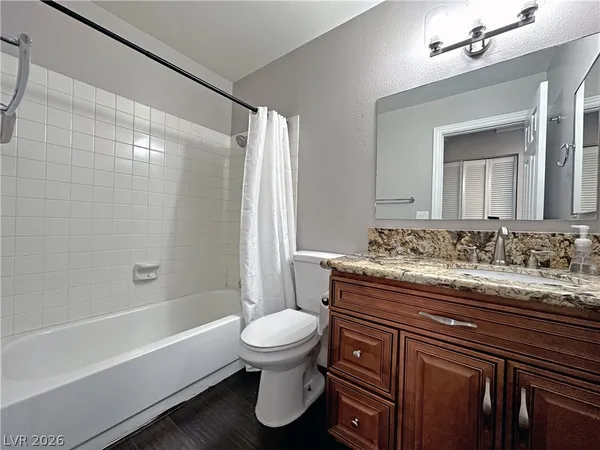 $2,300 | 2414 La Casa Drive, Henderson, NV 89014