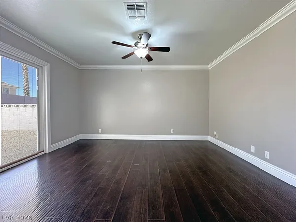 $2,300 | 2414 La Casa Drive, Henderson, NV 89014