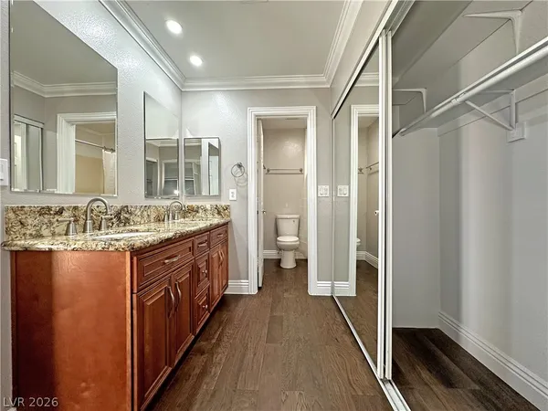 $2,300 | 2414 La Casa Drive, Henderson, NV 89014