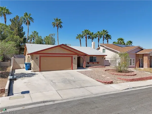 $2,300 | 2414 La Casa Drive, Henderson, NV 89014