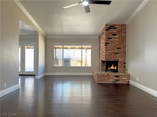 $2,300 | 2414 La Casa Drive, Henderson, NV 89014