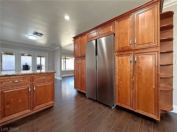 $2,300 | 2414 La Casa Drive, Henderson, NV 89014