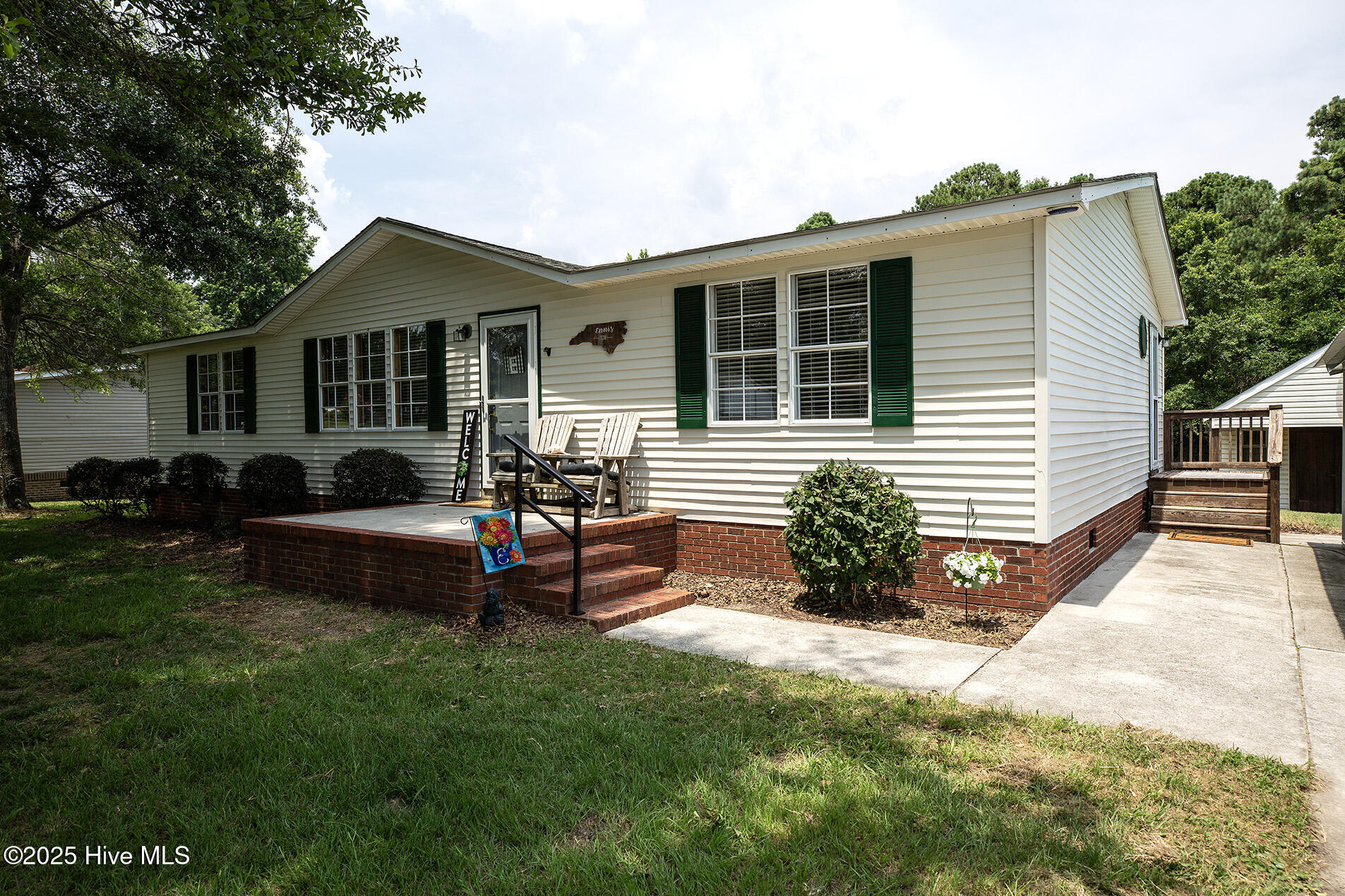 305 Moores Landing Road Hampstead, NC 28443 - Photo 10 of 45 MooresLanding305-1FShaneL33A1053 copy