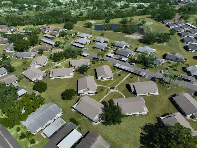 $135,000 | 1906 Canterbury Lane, Unit 16, Sun City Center, FL 33573