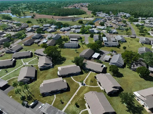 $135,000 | 1906 Canterbury Lane, Unit 16, Sun City Center, FL 33573