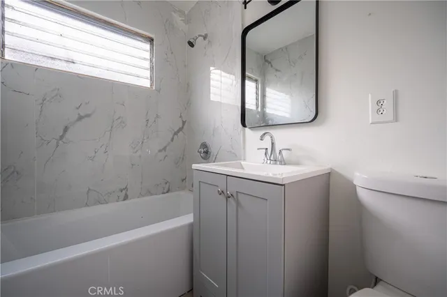 $3,700 | 17955 Cantara Street, Reseda, CA 91335