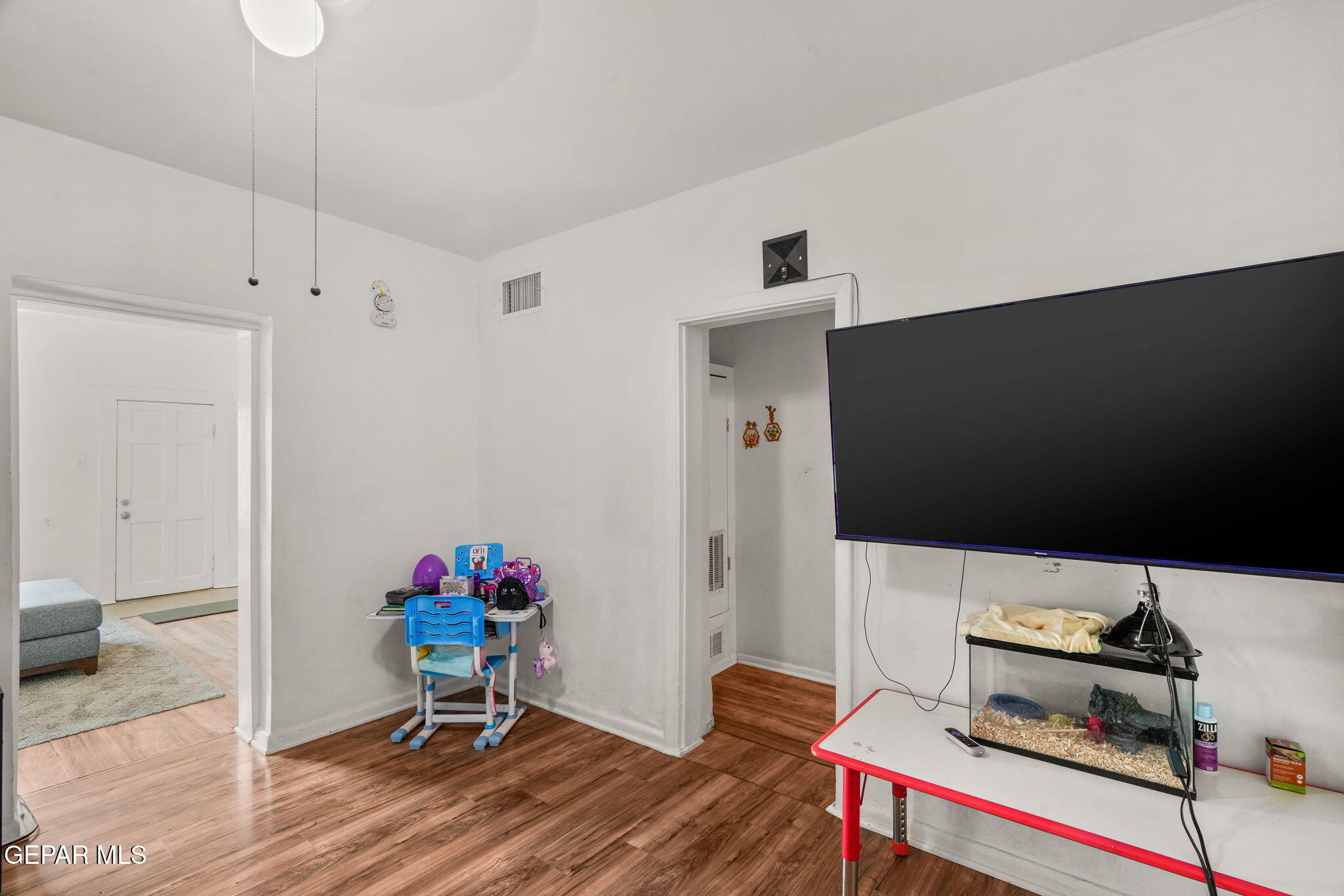 120 Pendale Road El Paso, TX 79907 - Photo 8 of 32 120 Pendale Rd-11