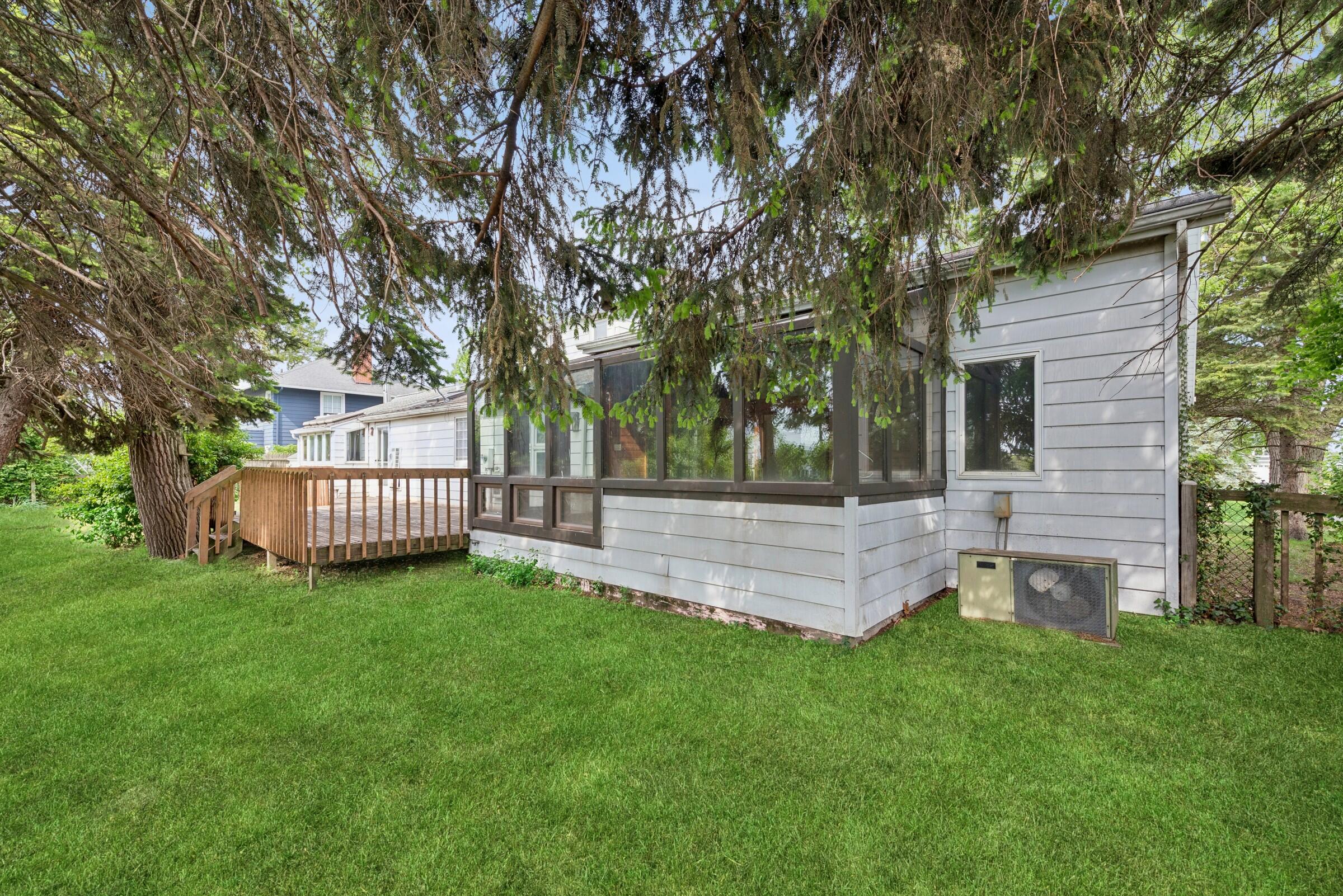 415 Ridgeway Street St. Joseph, MI 49085 - Photo 31 of 36 39-Back of Home