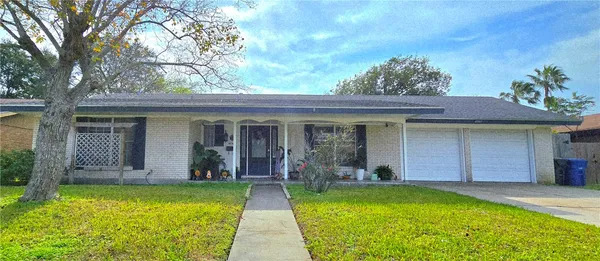 $2,100 | 4641 Janssen Drive, Corpus Christi, TX 78411