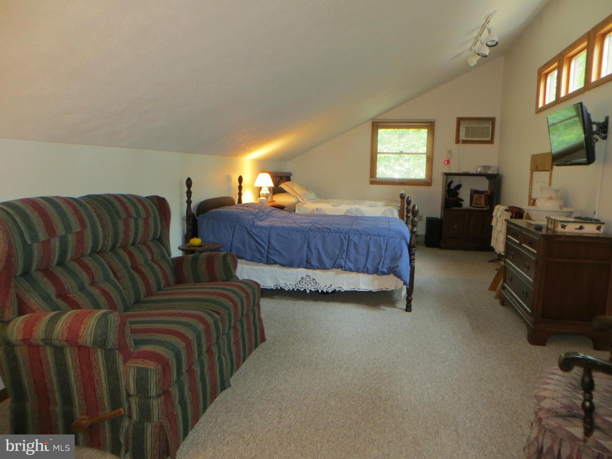 25 Endless Summer Road Hedgesville, WV 25427 - Photo 22 of 30 Space in the Studio/Office
