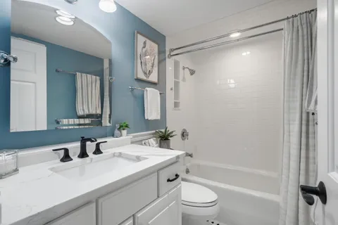 $1,249,000 | 1070 South Lake Shore Drive, Unit 11 2B, Lake Geneva, WI 53147