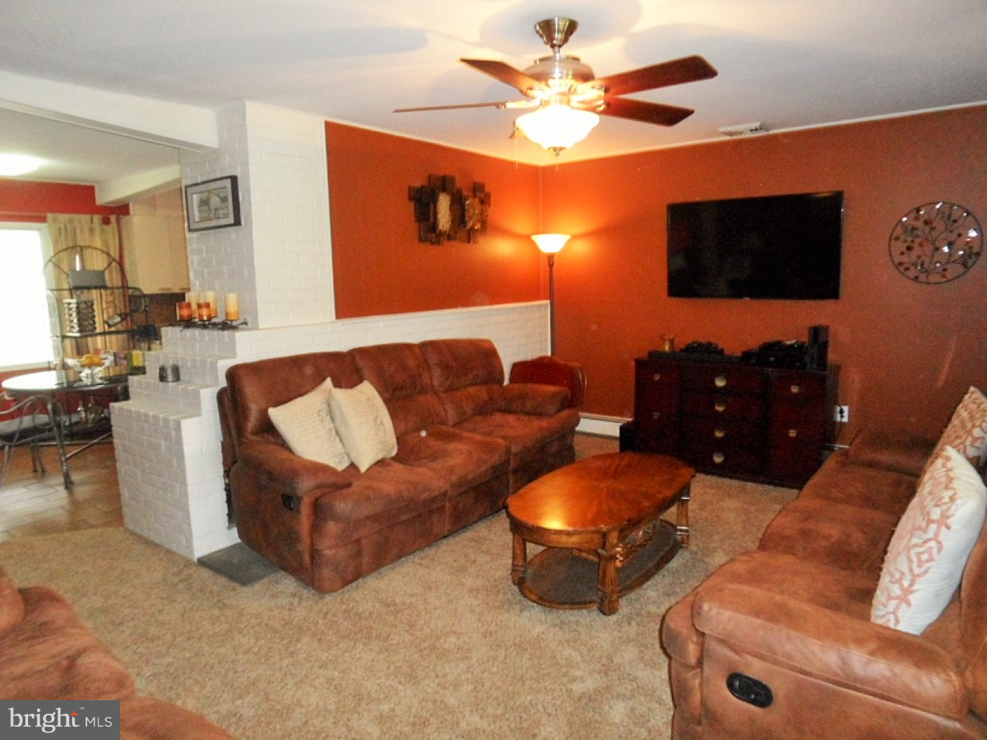 34 Gun Road Levittown, PA 19057 - Photo 5 of 14