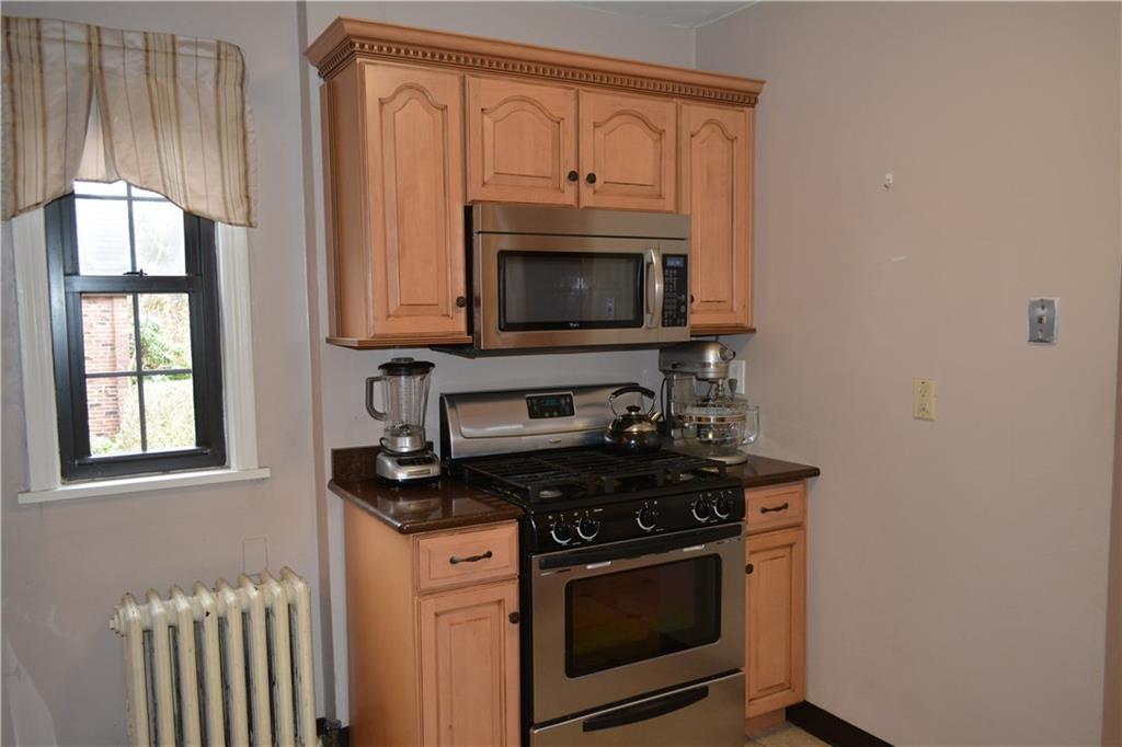 721 Cascade Road Pittsburgh, PA 15221 - Photo 12 of 25 Gallery Image 12