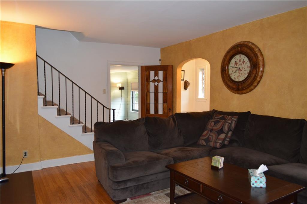 721 Cascade Road Pittsburgh, PA 15221 - Photo 6 of 25 Gallery Image 6