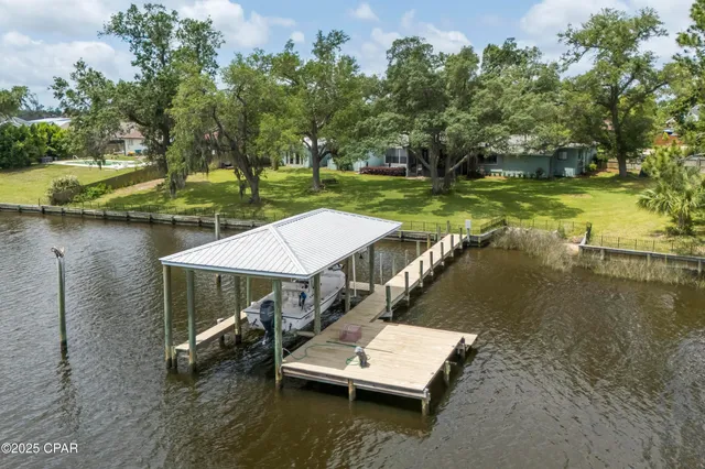 $899,000 | 1203 North Bay Drive, Lynn Haven, FL 32444