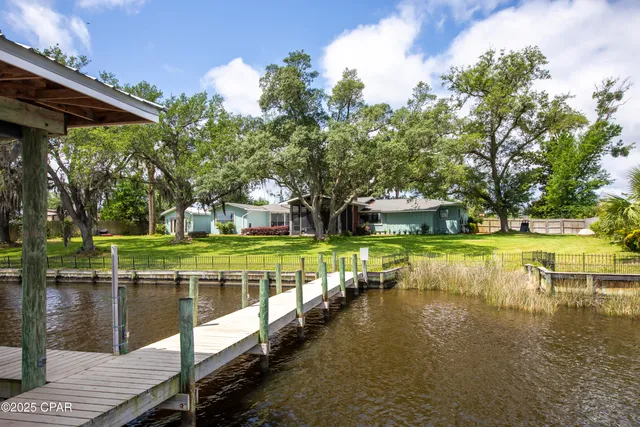 $899,000 | 1203 North Bay Drive, Lynn Haven, FL 32444