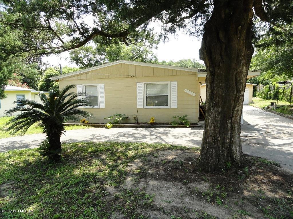 9776 Buncome Road Jacksonville, FL 32246 - Photo 7 of 21 Circular driveway