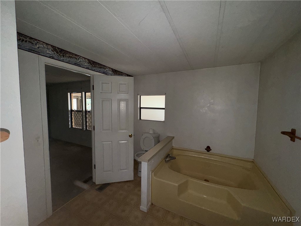 9000 Vock Canyon Road Kingman, AZ 86409 - Photo 16 of 44