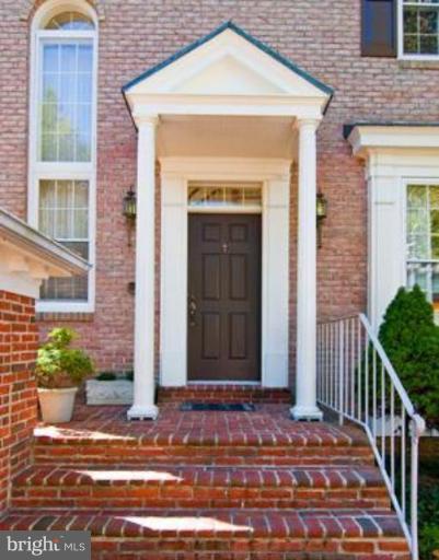 8038 Rising Ridge Road Bethesda, MD 20817 - Photo 4 of 30 Exterior #4