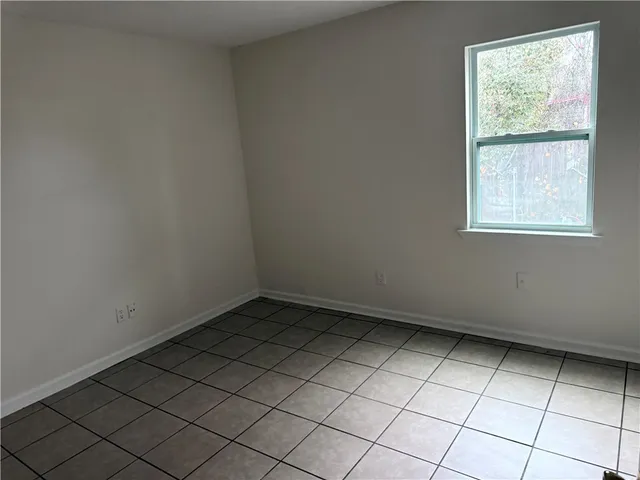 $995 | 890 East Cherry Street, Unit 103, Jesup, GA 31546