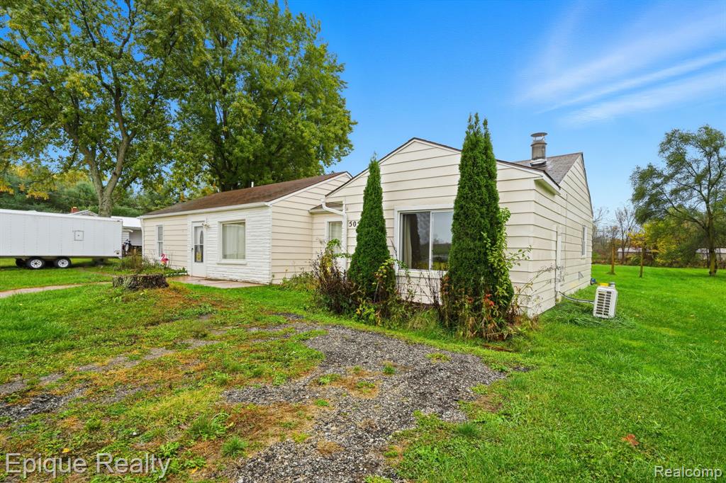 5050 Scott Road Mount Morris, MI 48458 - Photo 3 of 25