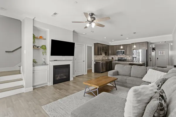 $420,000 | 34 Callaway Drive, Unit 4, Concord, NH 03301