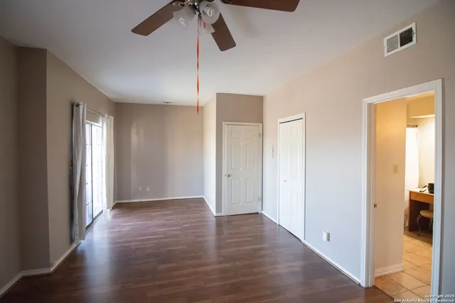 $124,900 | 11839 Parliament, Unit 122, San Antonio, TX 78216
